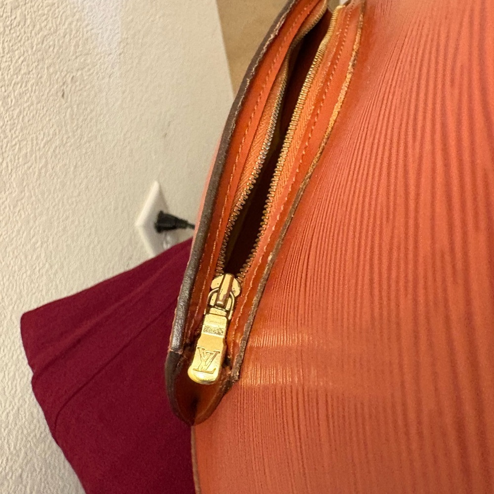 LOUIS VUITTON Epi Gobelins Backpack Tassil - Picture 14 of 15